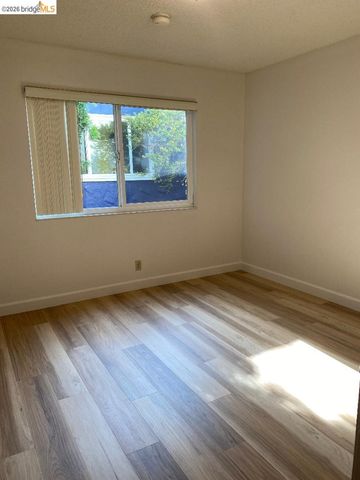 708 Solano Ave B, Albany, CA 94706