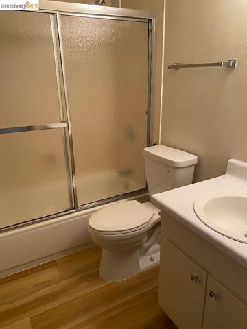708 Solano Ave B, Albany, CA 94706