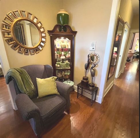120 N Austin Boulevard S-3, Oak Park, IL 60302