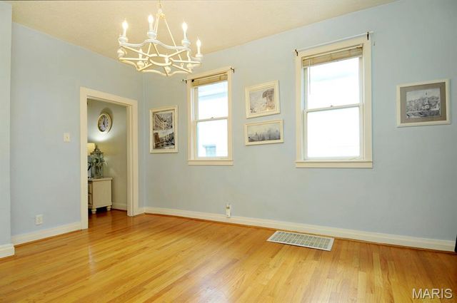 4164 Taft Avenue, St Louis, MO 63116