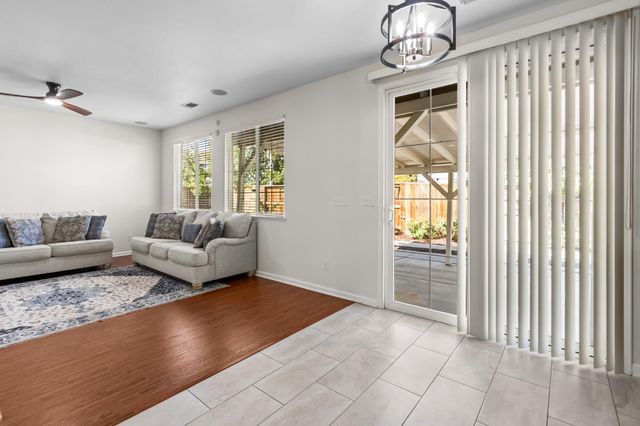 307 Noble Dr, Merced, CA 95348