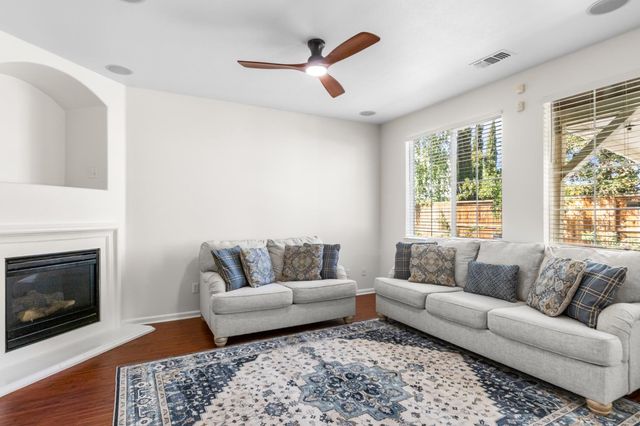 307 Noble Dr, Merced, CA 95348