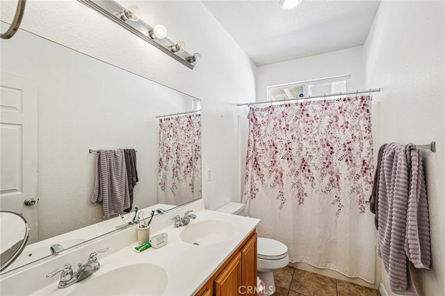 13572 Kitty Hawk, Victorville, CA 92392