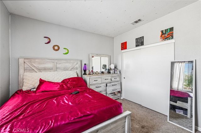 13572 Kitty Hawk, Victorville, CA 92392