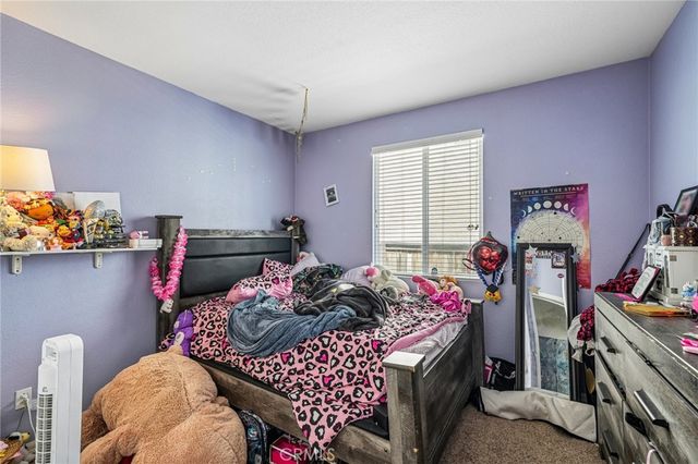 13572 Kitty Hawk, Victorville, CA 92392