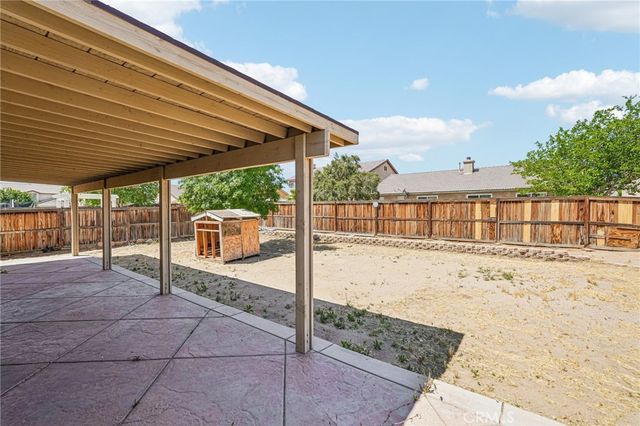 13572 Kitty Hawk, Victorville, CA 92392