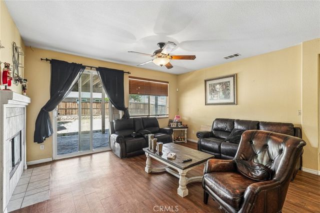 13572 Kitty Hawk, Victorville, CA 92392