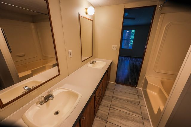 180 SUE ST, Jefferson, TX 75657