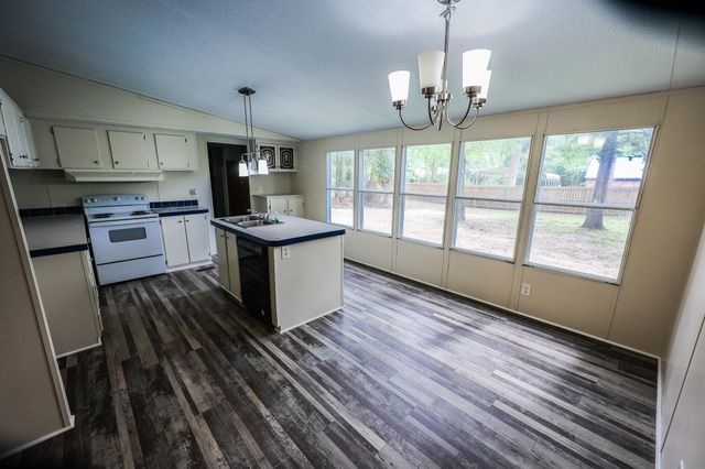 180 SUE ST, Jefferson, TX 75657