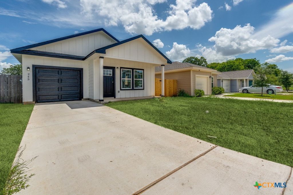 243 Mar Hill, Seguin, TX 78155