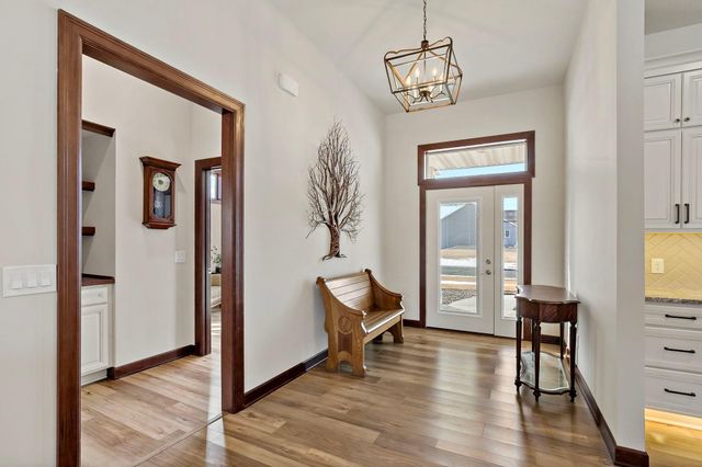 1013 Birch Avenue NE, Montgomery, MN 56069