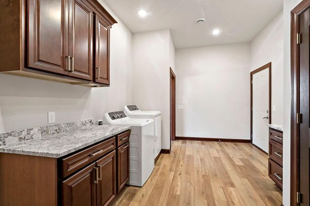 1013 Birch Avenue NE, Montgomery, MN 56069