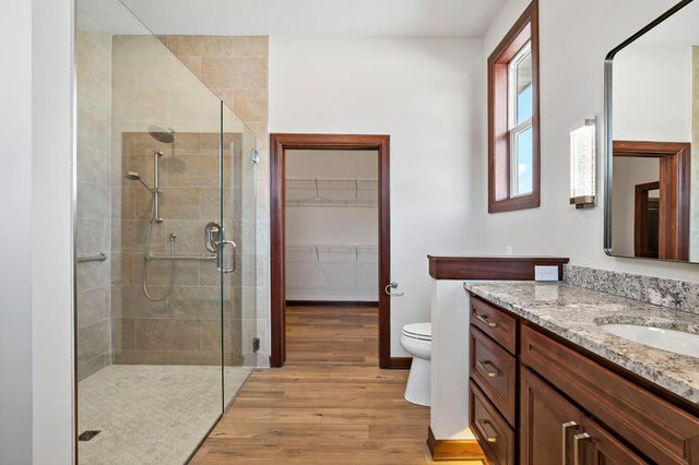 1013 Birch Avenue NE, Montgomery, MN 56069