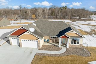 1013 Birch Avenue NE, Montgomery, MN 56069