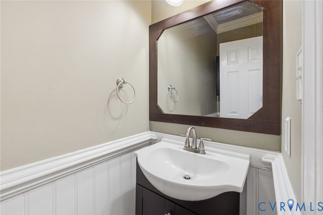 6110 Sedgefield Ter, Midlothian, VA 23112