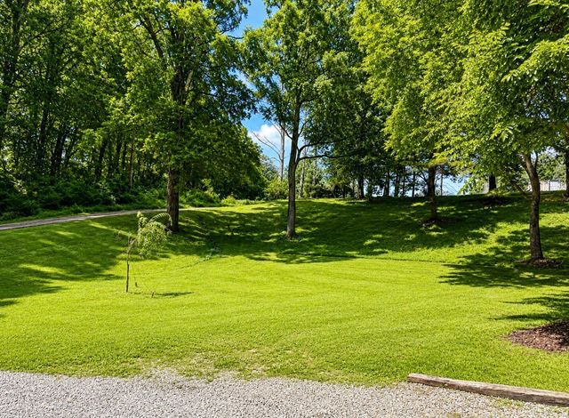 206 Gunter Ridge Rd, Pulaski, TN 38478
