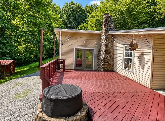 206 Gunter Ridge Rd, Pulaski, TN 38478