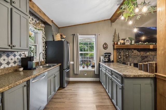 206 Gunter Ridge Rd, Pulaski, TN 38478