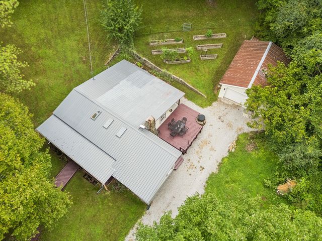206 Gunter Ridge Rd, Pulaski, TN 38478