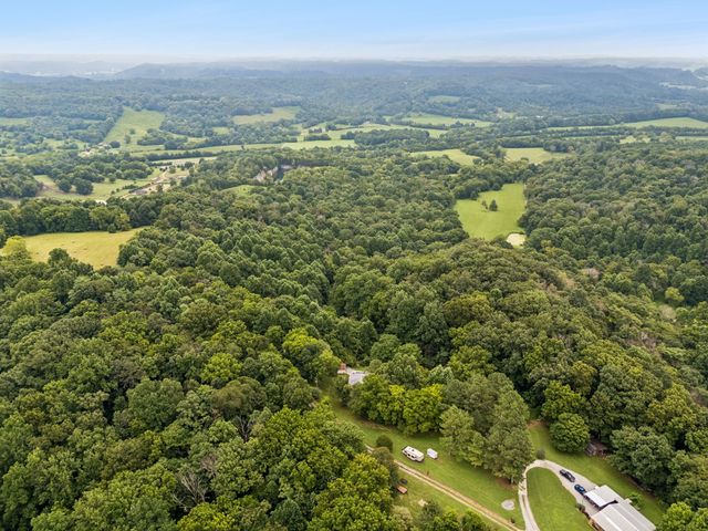 206 Gunter Ridge Rd, Pulaski, TN 38478