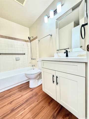 94-870 Lumiauau Street N204, Waipahu, HI 96797
