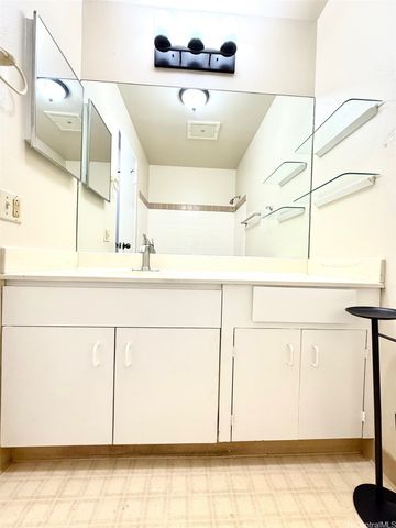 94-870 Lumiauau Street N204, Waipahu, HI 96797