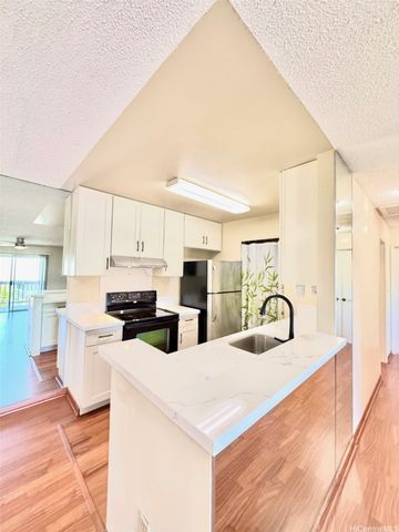 94-870 Lumiauau Street N204, Waipahu, HI 96797