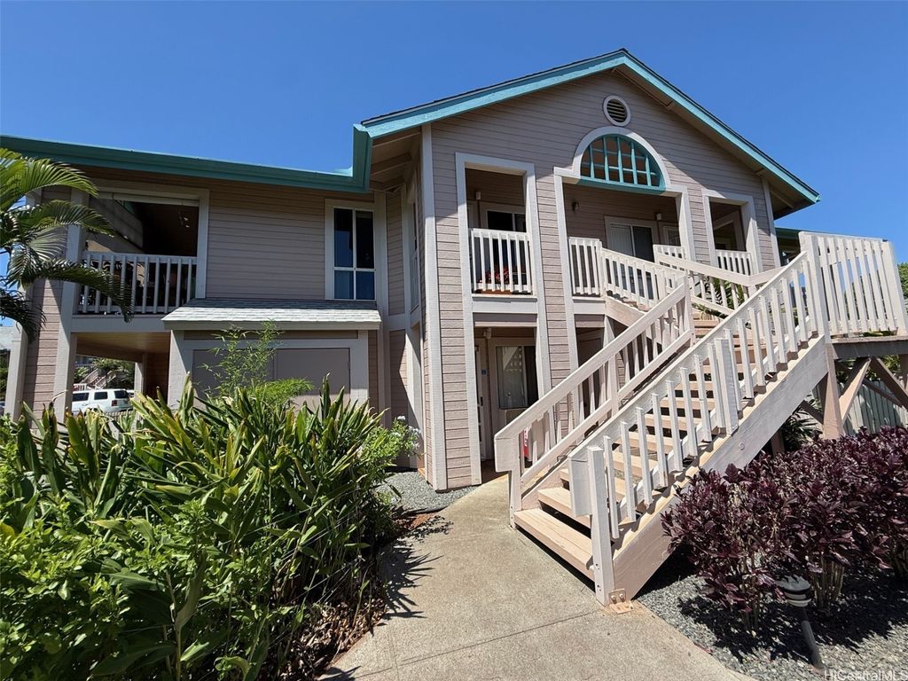 94-870 Lumiauau Street N204, Waipahu, HI 96797