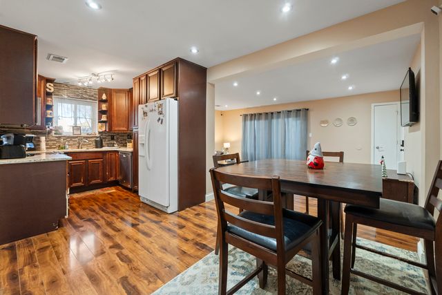 9645 S Harlem Avenue 1H, Chicago Ridge, IL 60415