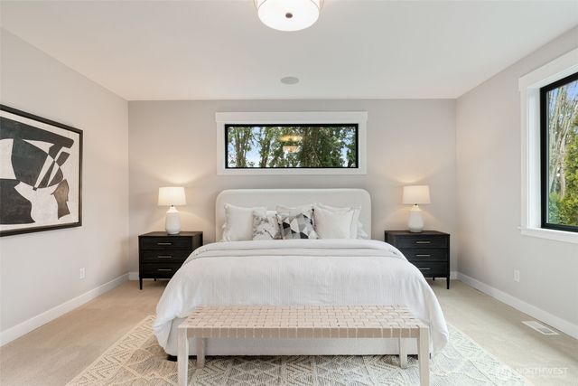 6223 43rd Avenue NE, Seattle, WA 98115