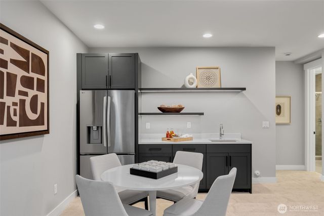 6223 43rd Avenue NE, Seattle, WA 98115