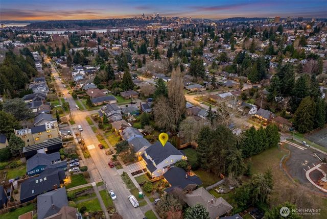 6223 43rd Avenue NE, Seattle, WA 98115