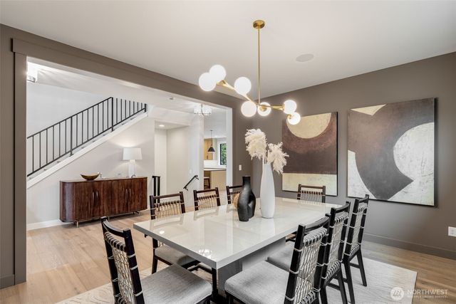 6223 43rd Avenue NE, Seattle, WA 98115