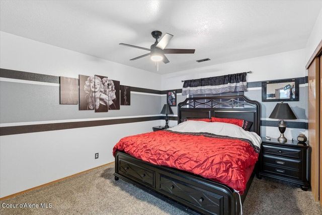1073 W Kyler AVE, Hayden, ID 83835