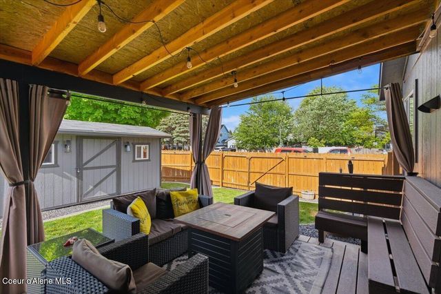1073 W Kyler AVE, Hayden, ID 83835