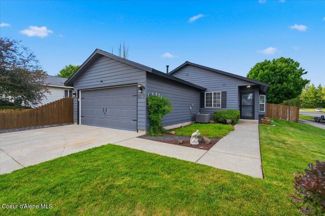 1073 W Kyler AVE, Hayden, ID 83835