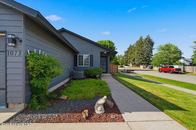 1073 W Kyler AVE, Hayden, ID 83835