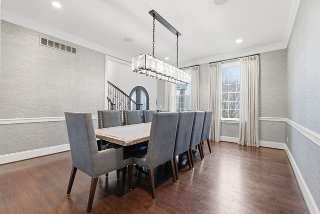 2424 Highland Drive, Ann Arbor, MI 48105