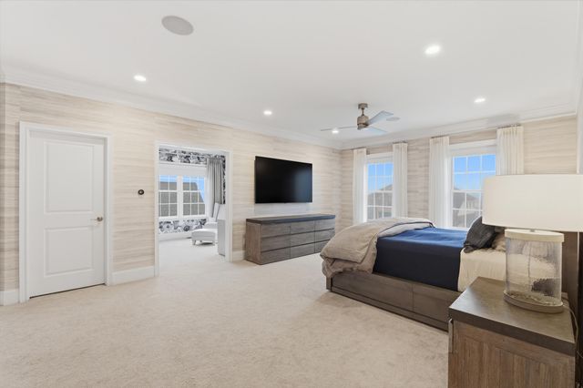 2424 Highland Drive, Ann Arbor, MI 48105