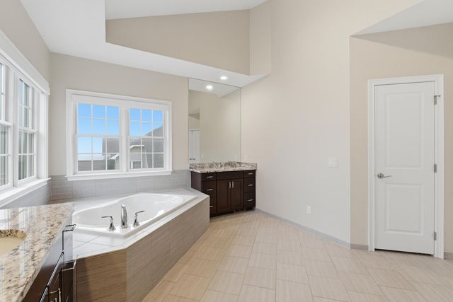 2424 Highland Drive, Ann Arbor, MI 48105