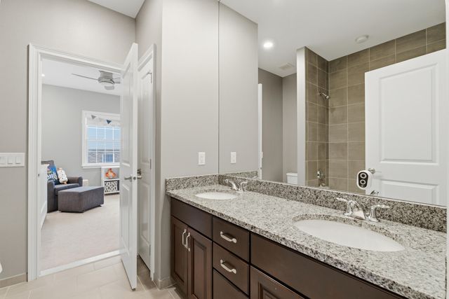 2424 Highland Drive, Ann Arbor, MI 48105