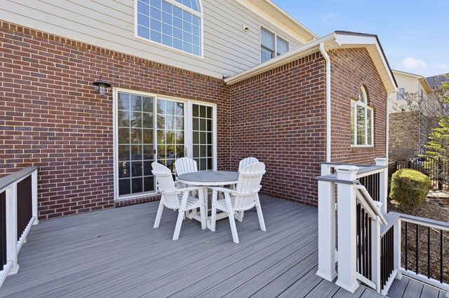 2424 Highland Drive, Ann Arbor, MI 48105