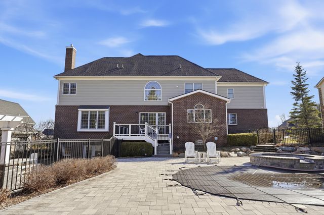 2424 Highland Drive, Ann Arbor, MI 48105