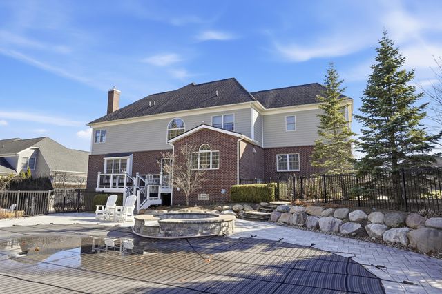 2424 Highland Drive, Ann Arbor, MI 48105