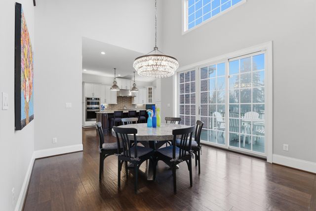 2424 Highland Drive, Ann Arbor, MI 48105