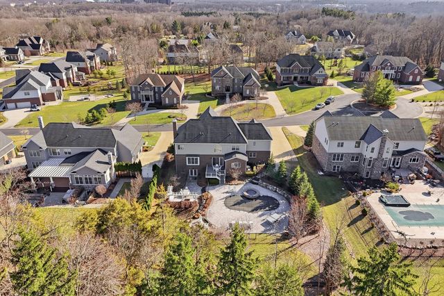 2424 Highland Drive, Ann Arbor, MI 48105