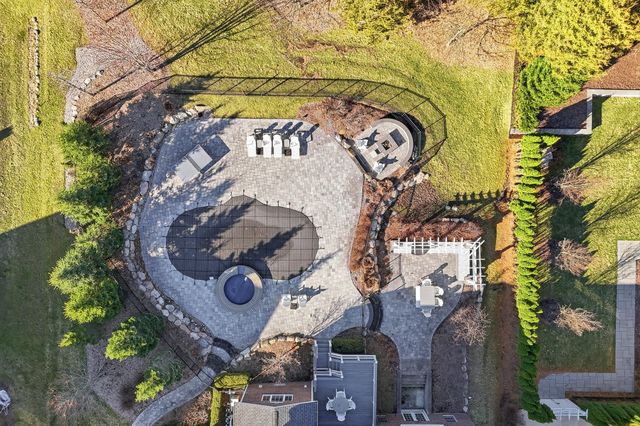 2424 Highland Drive, Ann Arbor, MI 48105