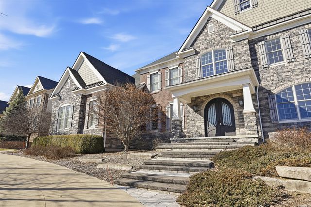 2424 Highland Drive, Ann Arbor, MI 48105