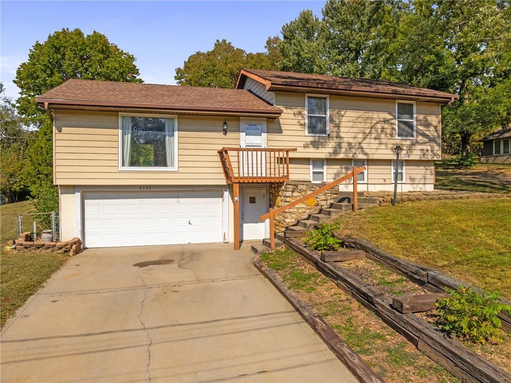 8136 Berger Avenue, Kansas City, KS 66111