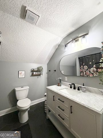 2124 Horseshoe Cove Road, Waverly, GA 31565